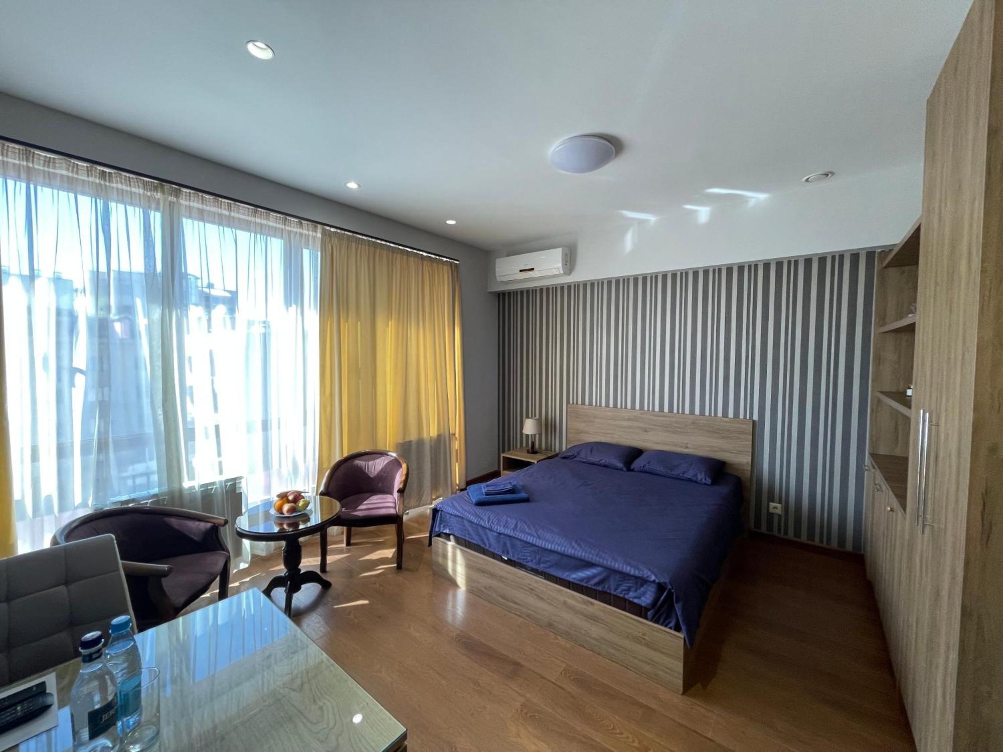 Apartment In Yerevan City Center Republic Square Self Check-In Luaran gambar